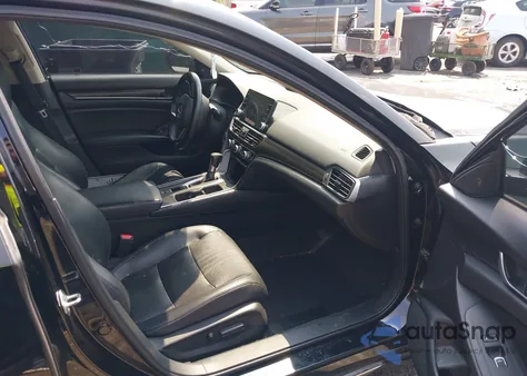 2018 Honda Accord Ex-L z USA, uszkodzony, nr VIN 1HGCV1F50JA010547